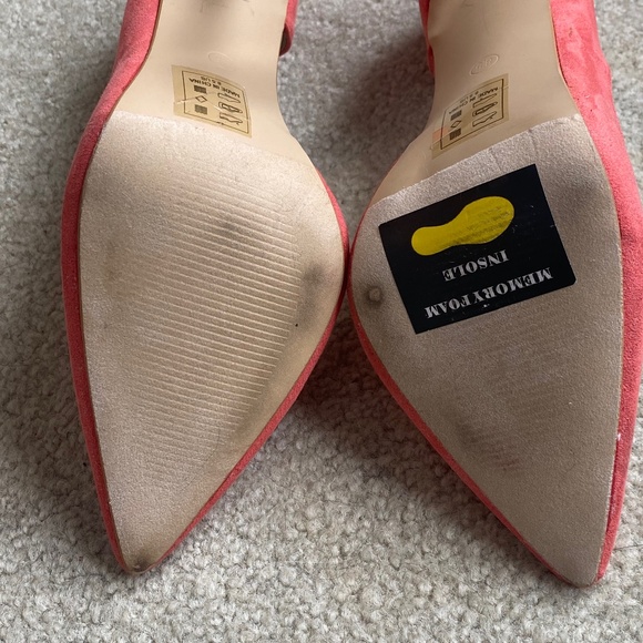 EUC, Faux Suede Heels in Coral, Size 8.5 - Picture 6 of 9